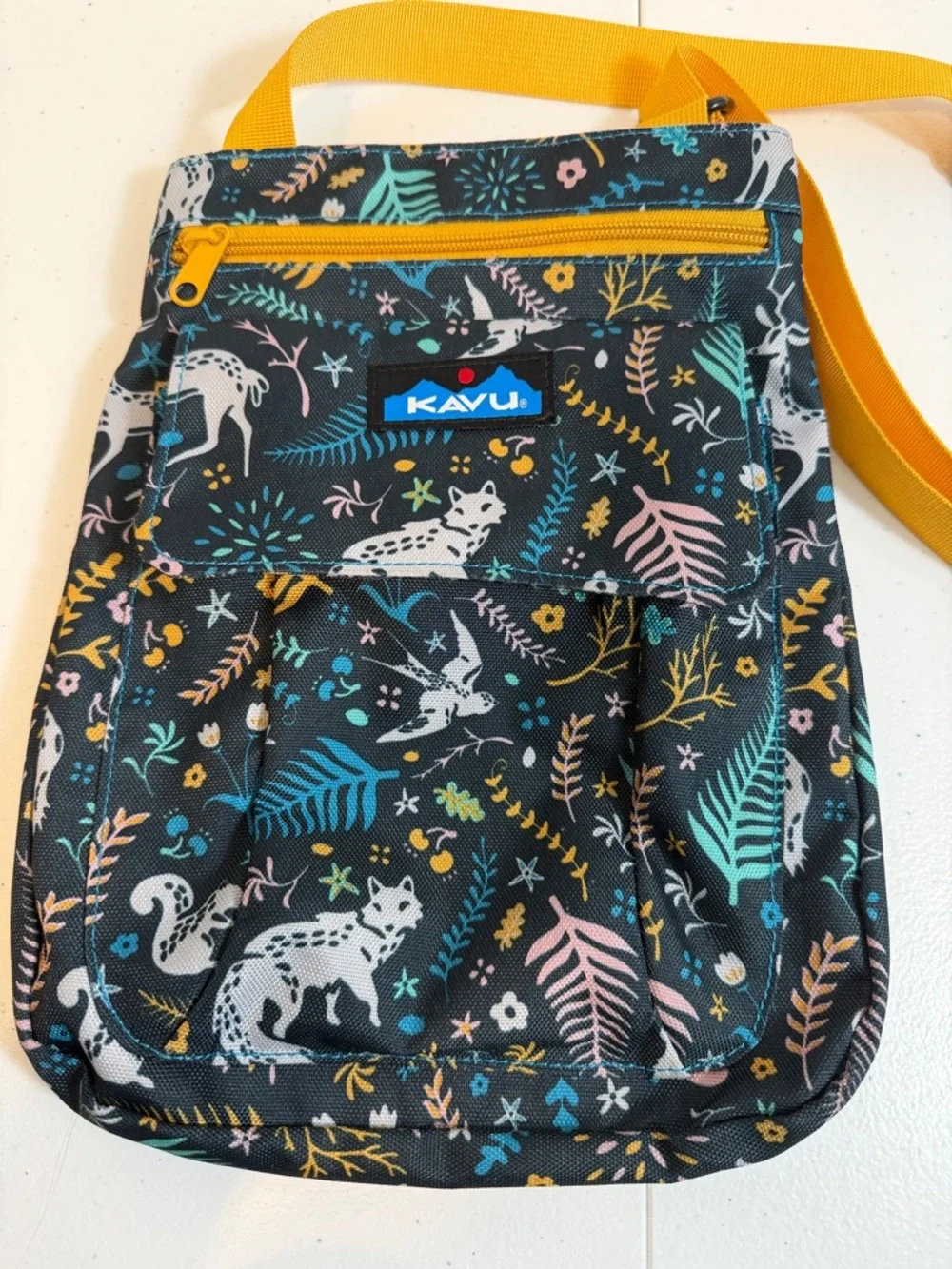 KAVU Keeper Crossbody Bag - Picture 2 of 9
